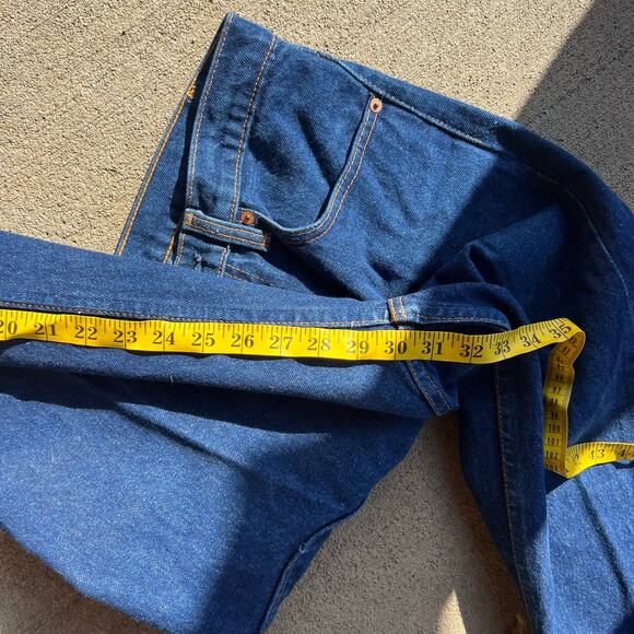 Vintage Levi’s 505 Made in Canada 32x30 Regular Fit Straight Leg Jeans - Picture 12 of 13